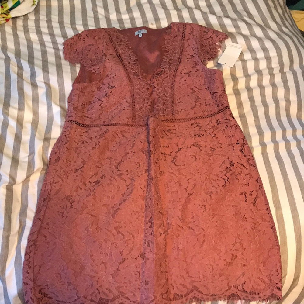 Rose lace dress